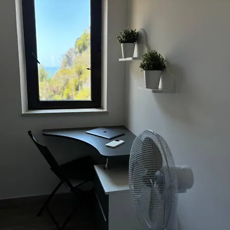 Apartment With Sea Views Scalea